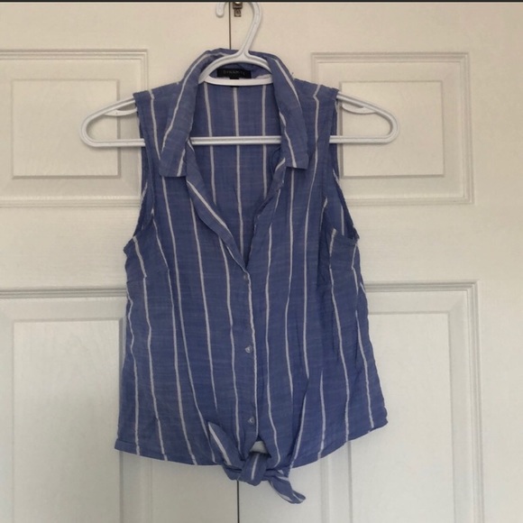 Sleeveless blouse - Picture 1 of 4